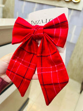checkered Bow