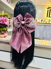 Pearl Tail bow