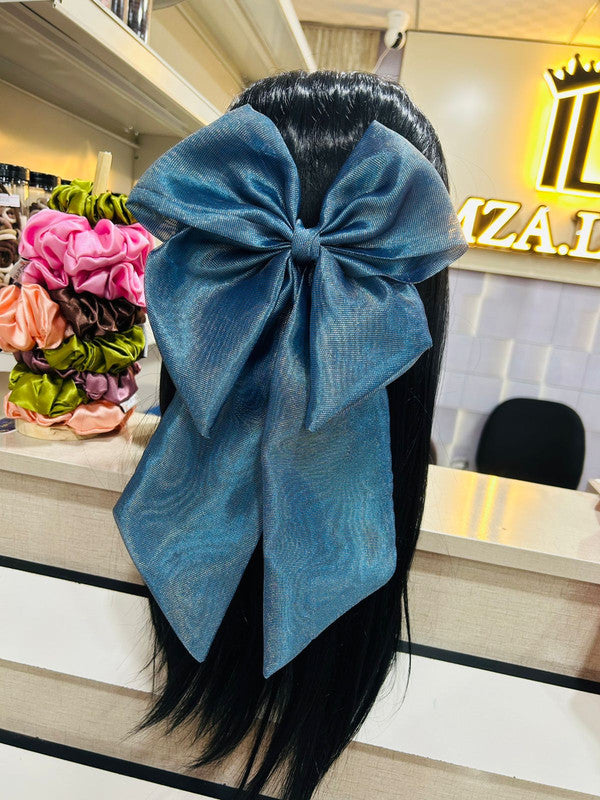 Shimmery bow