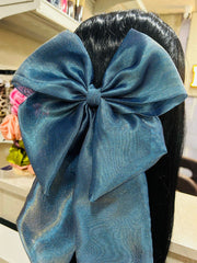 Shimmery bow