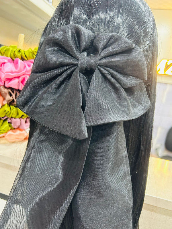 Shimmery bow