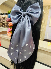 Tail bow