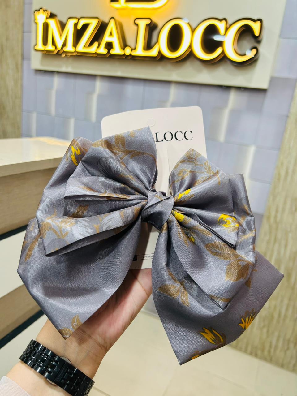 3 layered printed bow