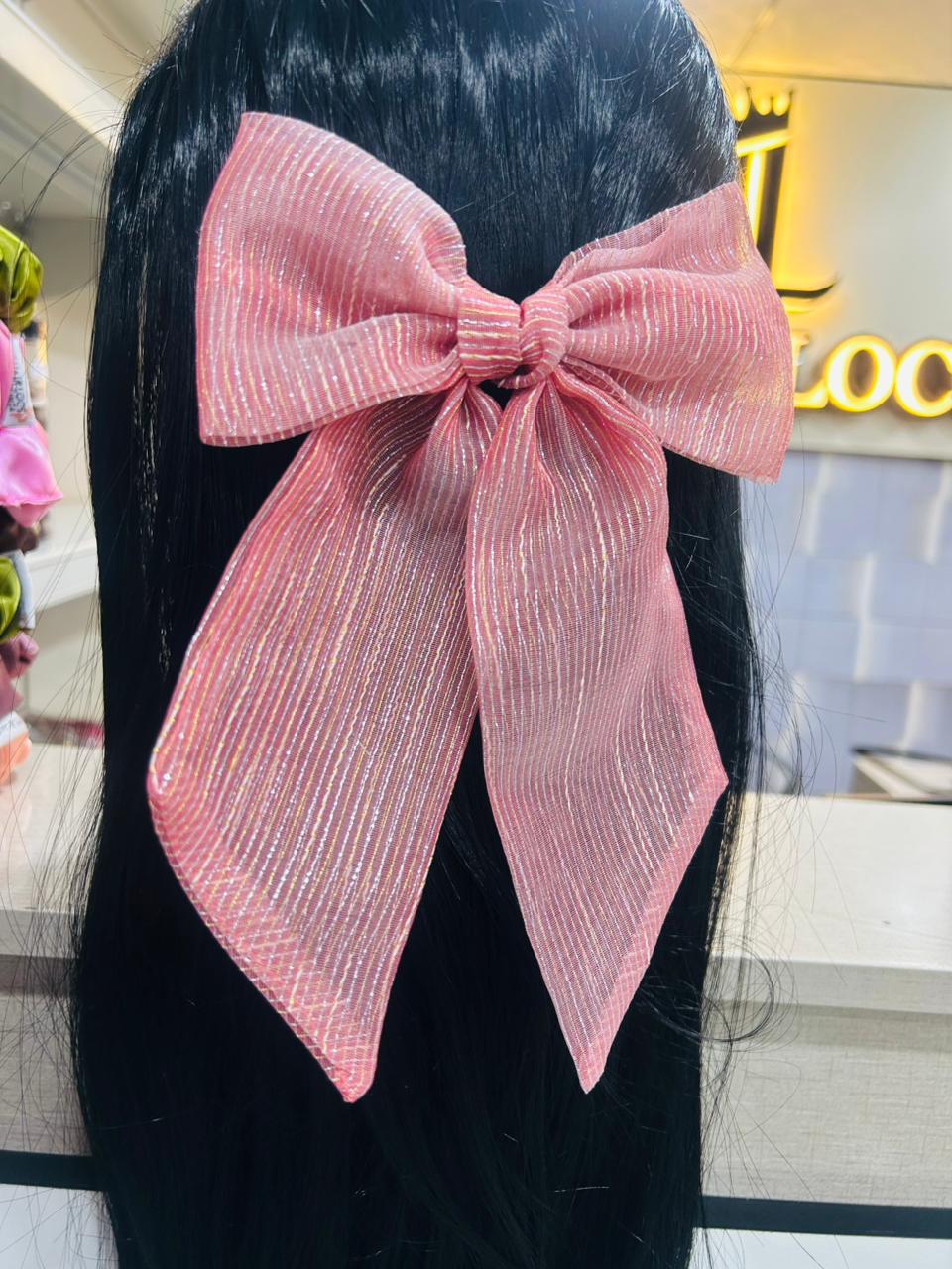 Textured sailor bow