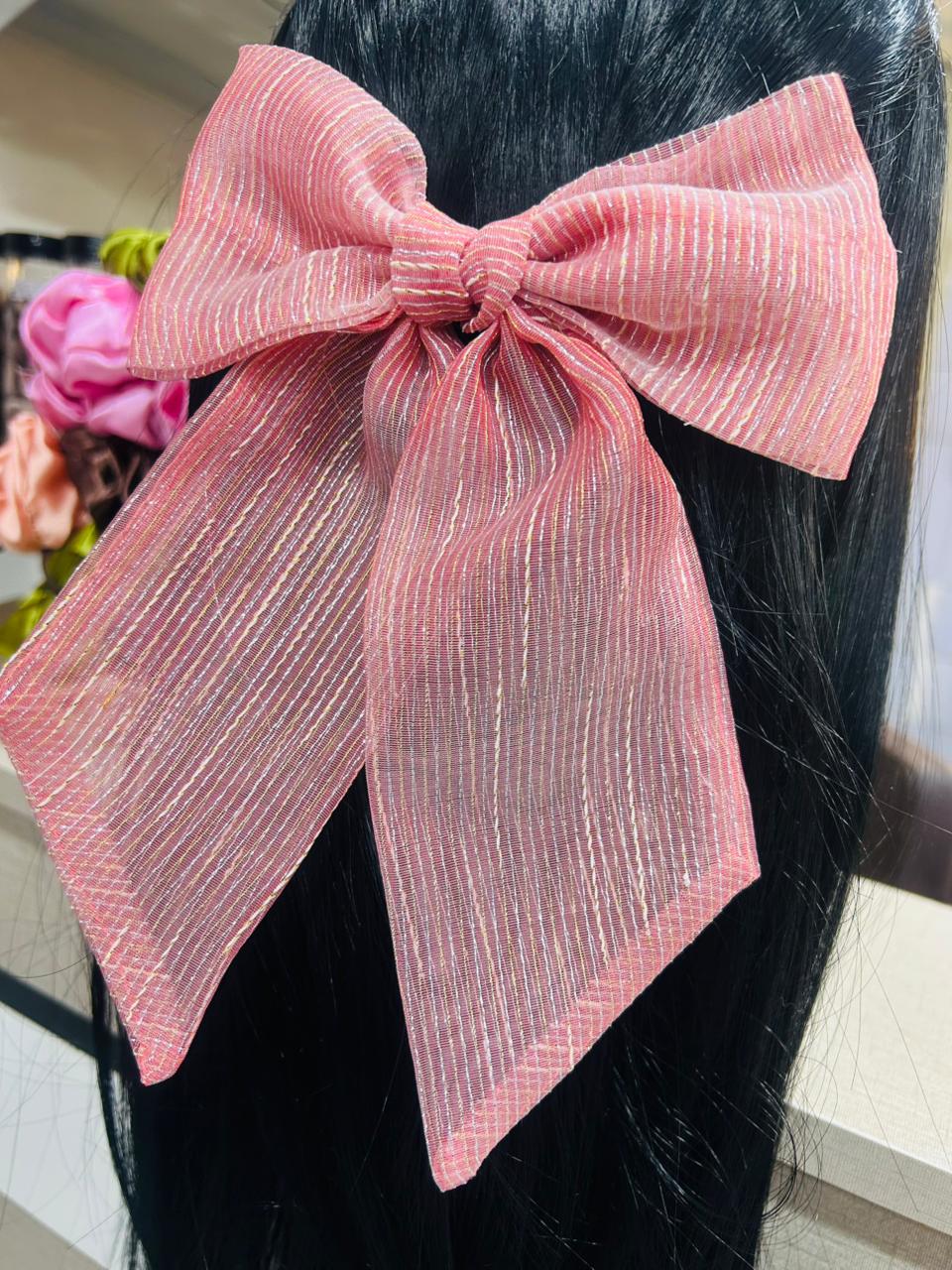 Textured sailor bow